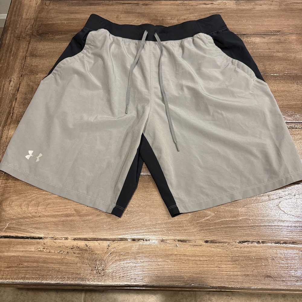 Under Armour Shorts Mens Large ‎ Lightweight Running Athletic Blk/ Gray